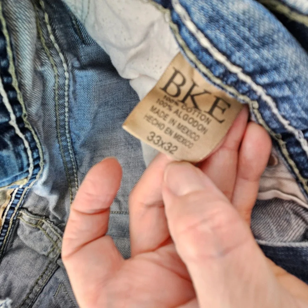 BKE Tyler Mens 33x32 Distressed Thrashed Jeans Baggy Y2K Grunge Skater Denim